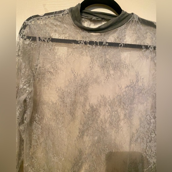 POL charcoal long lace bell sleeve boho overlay top size M - Picture 6 of 9